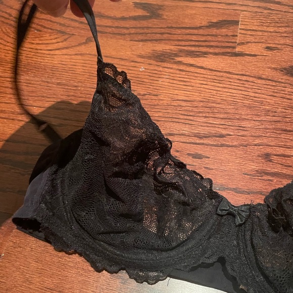 Triumph lace bra - Picture 2 of 4